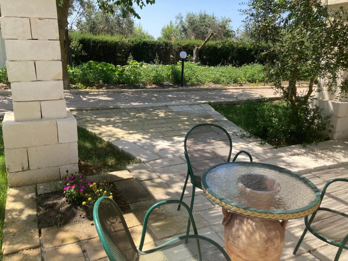 Agriturismo Tenuta La Monaca Aradeo Exterior foto