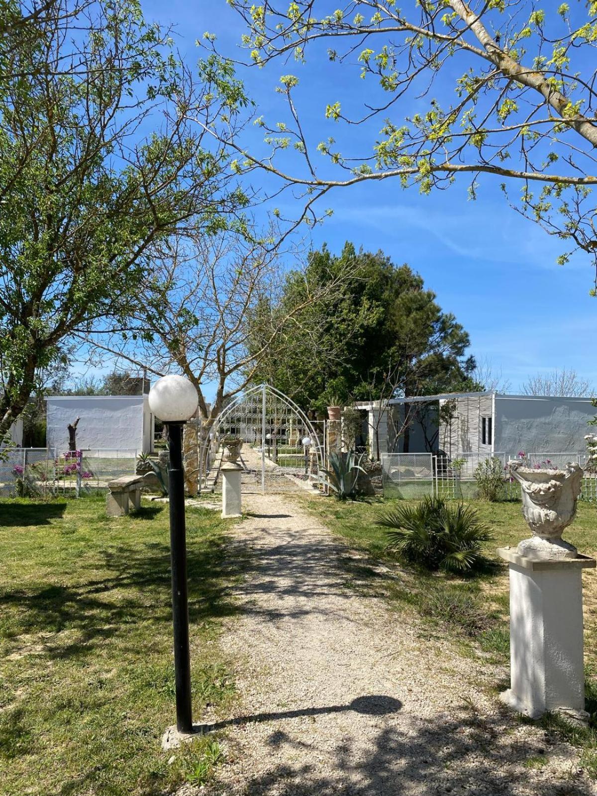 Agriturismo Tenuta La Monaca Aradeo Exterior foto